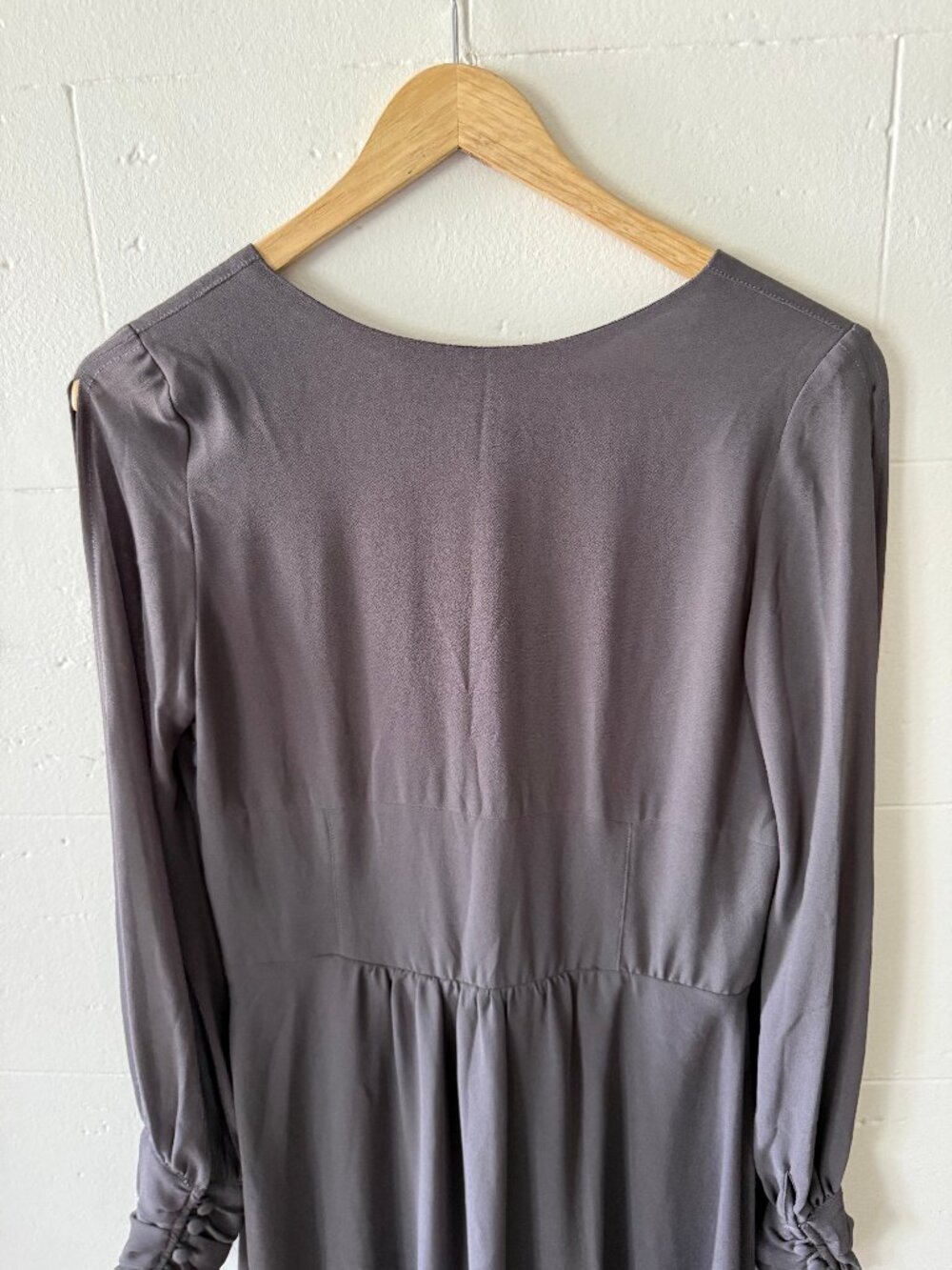 Lands of Eden | Grey Button Front Long Sleeve | Classic Occasion | Small - Picture 9 of 10